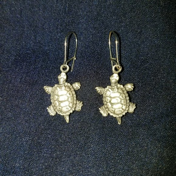 Vintage Turtle Silver Tone Pierced Earrings - Picture 1 of 4